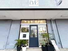 イヴ ヘアコード(EVE hair coord)の雰囲気（三件並ぶテナントの真ん中が当サロンです。）