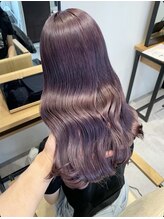 艶めくラベンダー。ブリーチ×ダブルカラーで透明感