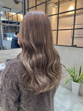 フェリア 渋谷(Feria) 【Feria】 ミルクティーベージュ  福田沙也加