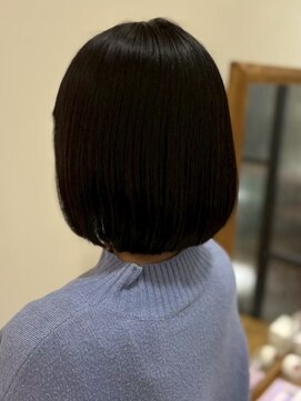 トイロ(toiro) レイヤーカットミルクティーベージュブリーチなしダブルカラー