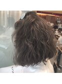 切りっぱなしボブ×グレージュカラー