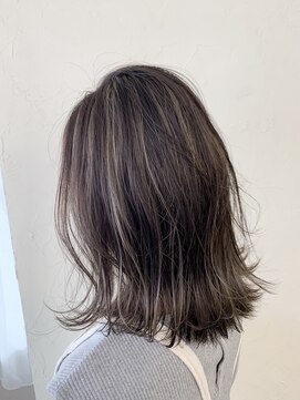 マインドヘアー(MiND HAiR) 切りっぱなし外ハネミディアム