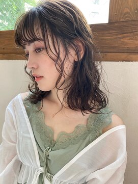 シークエンス 外苑前(SEAQUENCE) 外国人風セミウェットウェーブ[外苑前/髪質改善/白髪染め]