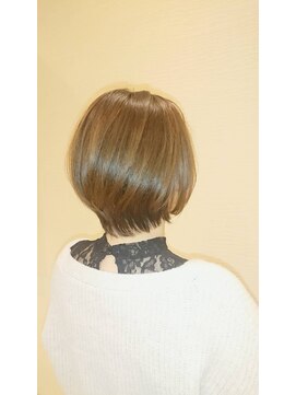 ルーシェ(Lucie) ショートボブ