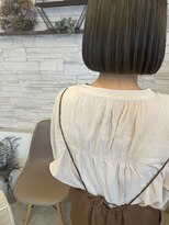 ラ カルモ(LA CALMO)&nbsp;シンプルなストレートボブ