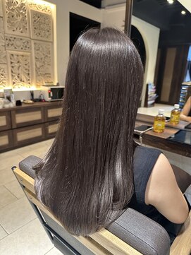 ヘアリゾート粋 ティガ 池袋店(tiga) 池袋 暗髪 グレージュカラー ロングヘア