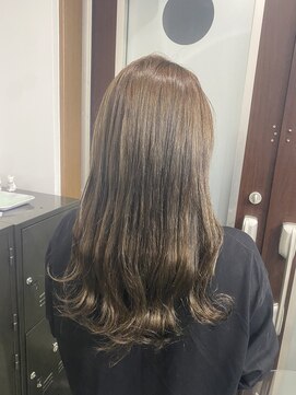 ヘアーアンドビューティーザ エフ(Hair Beauty the F) オリーブ__グレージュ
