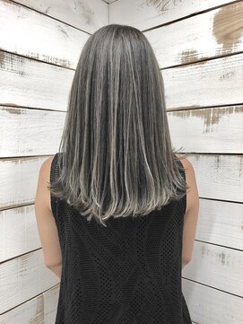 ハーツ(Heart's) 白髪ぼかし脱白髪染め似合わせロングレイヤー40代50代60代♪