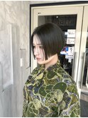 ダークグリーン