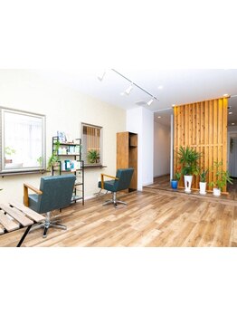 カウンセリングから仕上げまでひとりのスタイリストが担当◇髪のお悩み等お気軽にご相談くださいませ♪