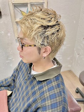 パークレーン アイス イヴェン アネックス(PARK LANE ICI yeven.anx) ブリーチマッシュショートメンズツーブロックデザインカラー