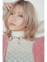 ブリンジ(BRINGE)&nbsp;ミディアムレイヤー×ハイトーンベージュカラー