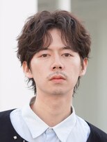 バイフィフス 原宿/表参道(by fifth)&nbsp;緩め波巻きスパイラルパーマシャドウパーマメンズセンターパート