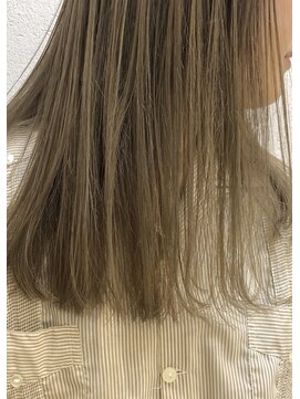 エイチ 天神橋(H) 20代30代40代レイヤーオージュアアンブレラカラータッセルボブ