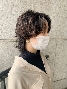 ミラレスカ 栄(MIRA RESCA) ウルフパーマスタイル