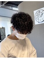 アイズ 海老名(AIZU)&nbsp;ツイストスパイラルパーマ波巻きスパイラルパーマメンズマッシュ