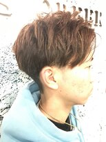 オーパスクリエ (OPUS CREER)&nbsp;ハイライト×高め刈り上げ