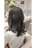 レイヤーカット×オリーブブラウン