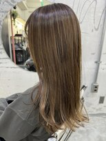 サル(saru)&nbsp;#ハイライトカラー × #ベージュカラー