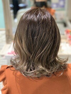 バディ 中野駅前店(BUDDY) グラデーションカラー【中野美容室/ブリーチ/ダブルカラー】