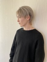 美容室 アクイール グラッセ(Accueillir grace)&nbsp;ホワイトベージュ×フェザーショート