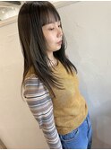 オリーブグレージュ
