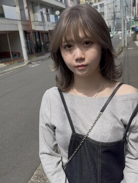 リア(Lia by KENJE) ミルクティーベージュカラー♪ミルクティー