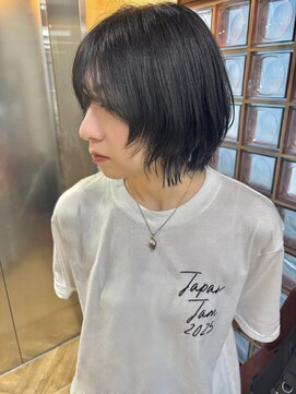 シュリット(schritt) 黒髪ウルフボブ　顔まわりウルフレイヤー　渋谷mutsuki