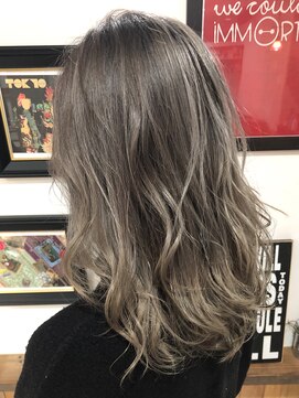 ノーム 横浜(NORM) ダブルカラーグレージュ