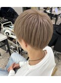 ミルクティーベージュ