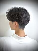 ヒロギンザバーバーショップ 新宿店(HIRO GINZA BARBER SHOP)&nbsp;フェザーパーマ　センターパート
