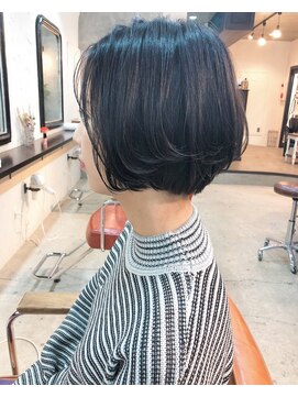 エトネ ヘアーサロン 仙台駅前(eTONe hair salon) 《eTONe》すっきりショートボブ × ブルージュ