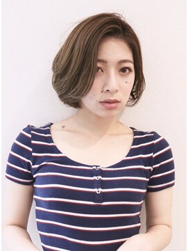 アンビエンテ(ambiente) 大人ボブ　ショートボブ　アッシュベージュ