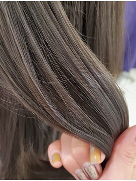 インビテーション(invitation) ダブルカラー！ラベンダーグレージュ