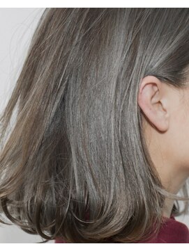 スウィッチ(Switch) ダークグレージュ大人可愛い透明感カラーレイヤーボブボブパーマ