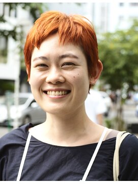 エン(YENN) ベリーショート×アプリコットオレンジ