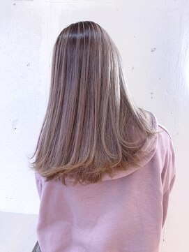 ヘアーワークス ヘルム 渋谷店(HAIR WORKS HELM) 【HELM渋谷】ほんのりピンクベージュ