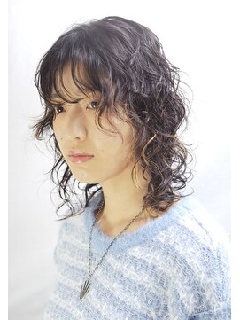 オンズ(11onze) レイヤーパーマ