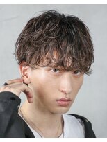フィフス トウキョウ (fifth TOKYO) 渋谷メンズマッシュウルフカット緩めシャドウパーマルーズパーマ