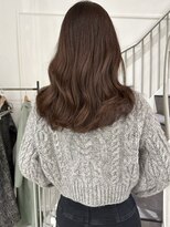 カミエ(kamie) セミロングのツヤブラウン×大人っぽいカット