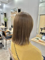 アトレ 福岡大名店(attrait)&nbsp;ベージュボブ×透明感カラー。大人っぽい柔らかさ
