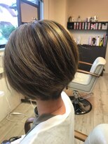 アメイ(A_mei)&nbsp;ハイローライト　ミックスショート