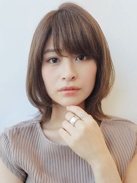 サロン(Salon) 大人からいい　外はね×レイヤー/Salon銀座　岡野恵美子