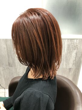 アトリエ(Atelier) ココアブラウンカラーのボブレイヤー
