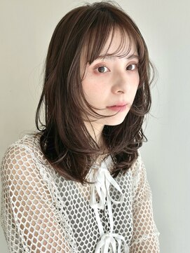 ローネス(LONESS) ミディアムレイヤー/ベージュカラー/透明感カラー