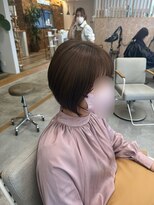 ブローチェラウカ(Broche lauka)&nbsp;ショートボブ×ベージュ