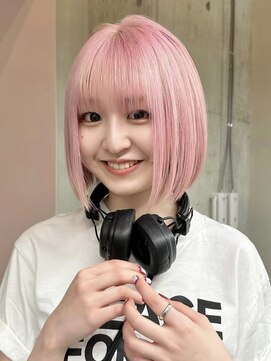 ソル ジングウマエ(SOL JINGUMAE) ダブルカラーピンクベージュベージュカラーケアブリーチミニボブ