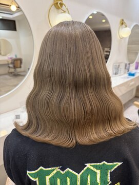 ラビス クローバー(Lovis clover) 前髪/アンブレラカラー/こなれミディ/韓国マッシュ