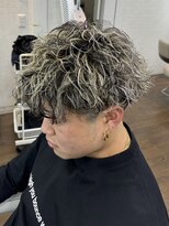 ヘアーアンドビューティーガーデン(HAIR AND BEAUTY GARDEN)&nbsp;メンズパーマメンズカットセンターパートメンズマッシュウルフ