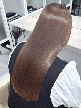 ラボトウキョウ 表参道(LABO Tokyo) 柔らかストレート×美髪矯正で大人の艶髪へ